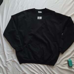 VTMNTS Black Barcode Print Crewneck Sweatshirt